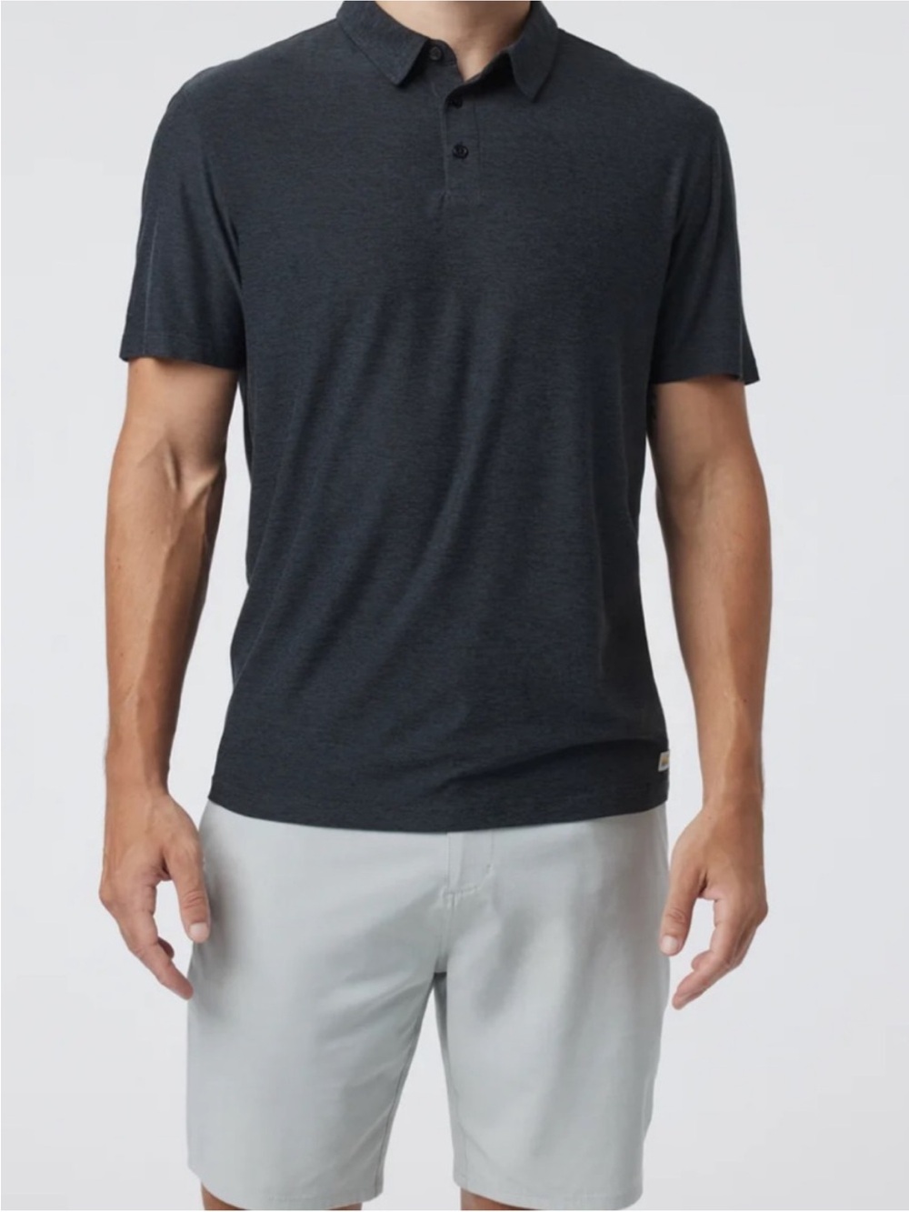 Vuori Strato Tech Polo
Charcoal Heather Gray